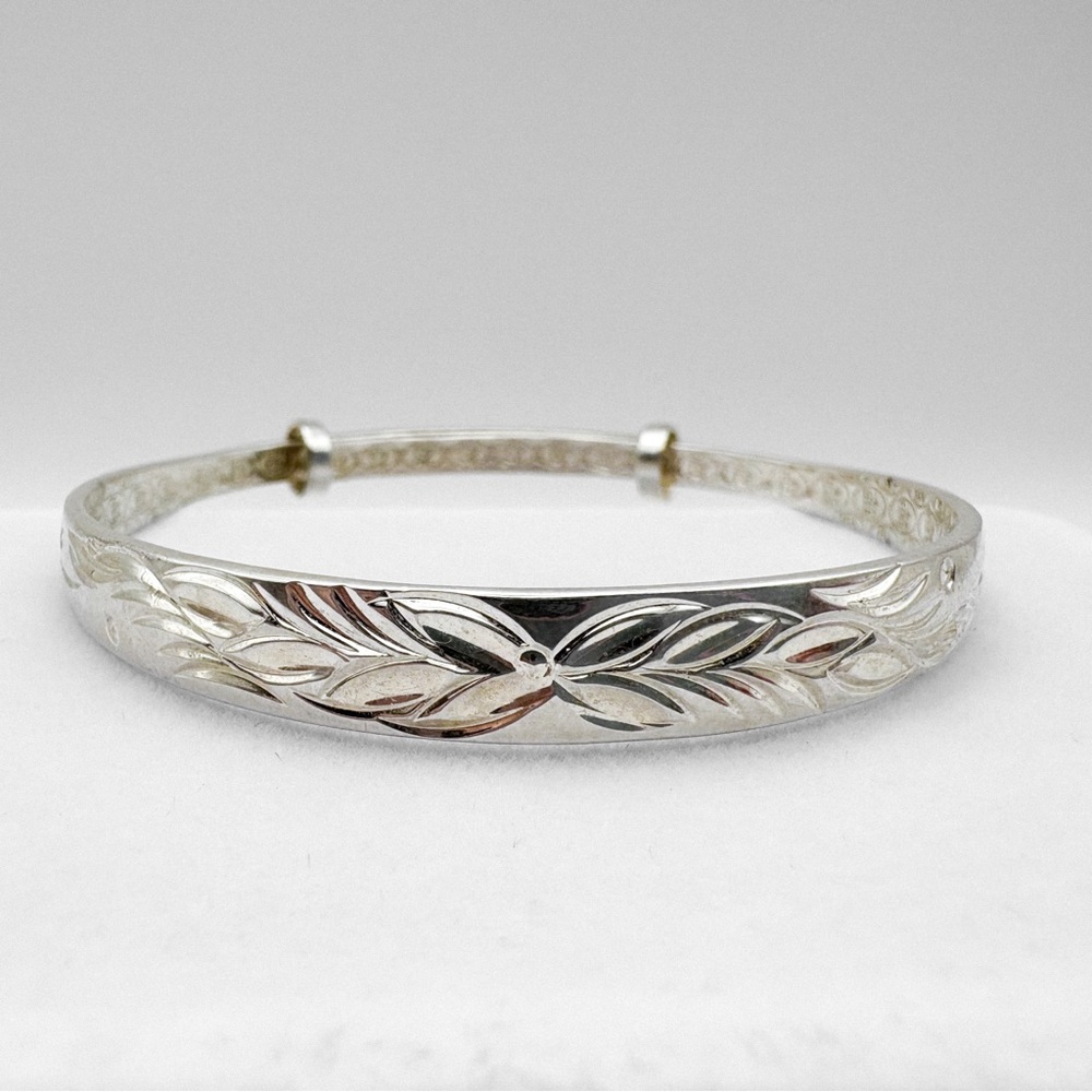 Vintage 925 silver Bangle Bracelet size 8” 1/4, hidden etching Fu for happiness